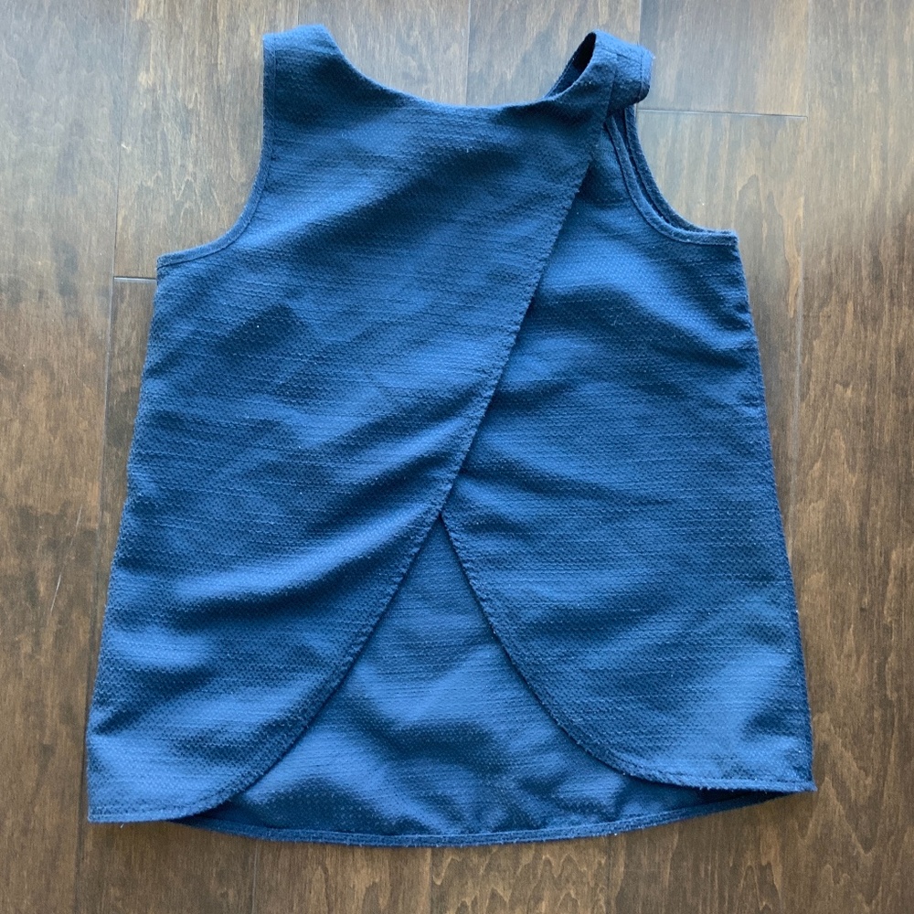 J. CREW Navy Blue Sleeveless Tank. Size 0. - Picture 2 of 9